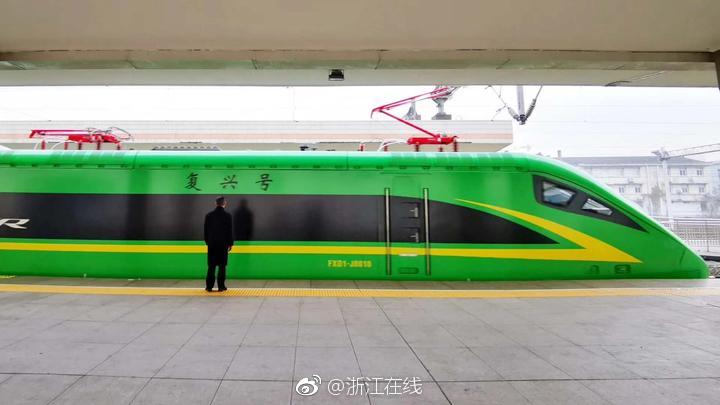 农业<银>行助力山东烟台金岭镇做大产业、美化家园