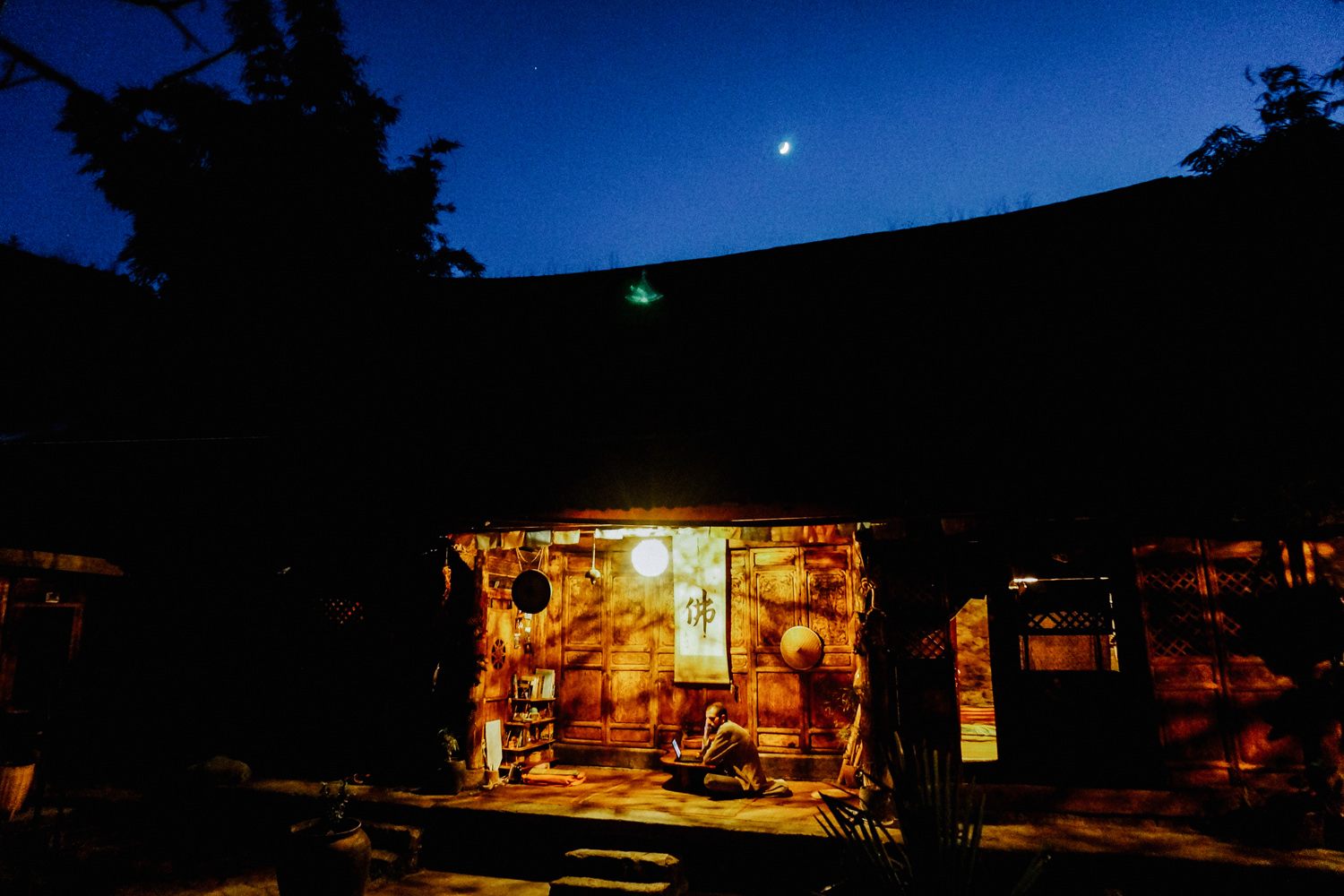 香港黄金盗窃‘案’已{有}13人被捕