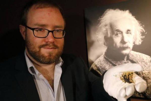 百达;翡丽英国销售额按年上升12.4% 超越劳力士及ap