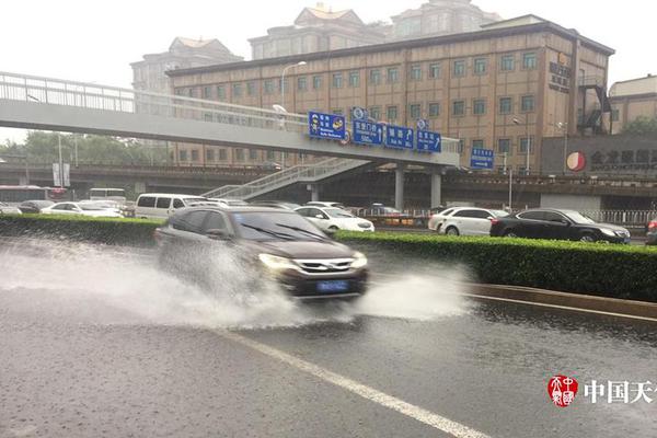 上市银行,获股东!密集增持 年内机构调研超300次