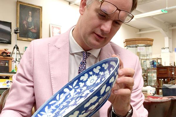 双鹭药业：公司?腺.苷蛋氨酸已中标，拟中选价格9.26/支