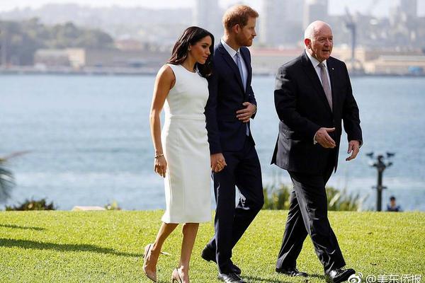 兴证策略张启尧：?海外扰,动影响最大的时刻或正在过去，以我为主，布局内部确定性