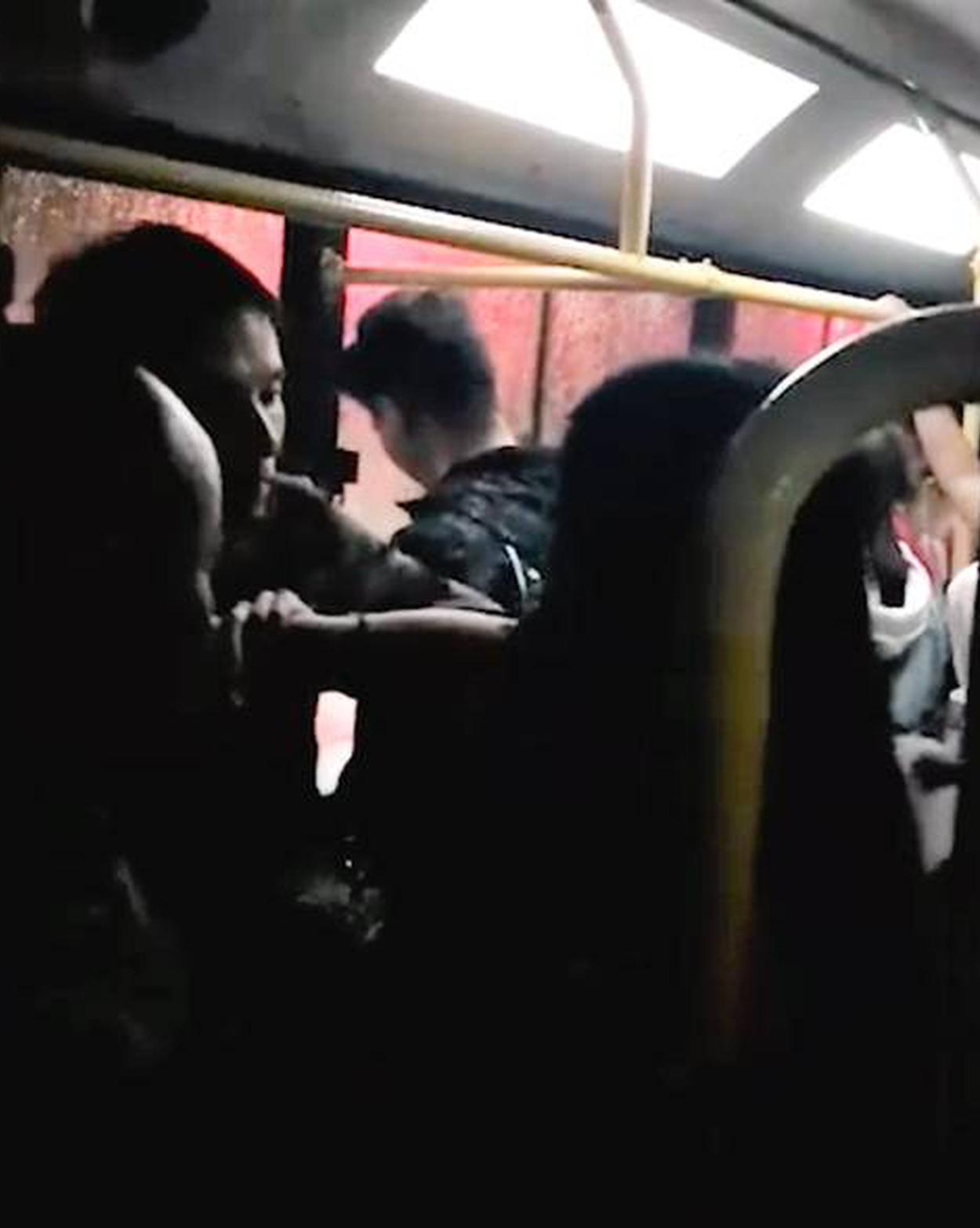 海‘澜’之家,庆祝37周年，给自己送上500万元新公司做生日礼物，要卖水了？